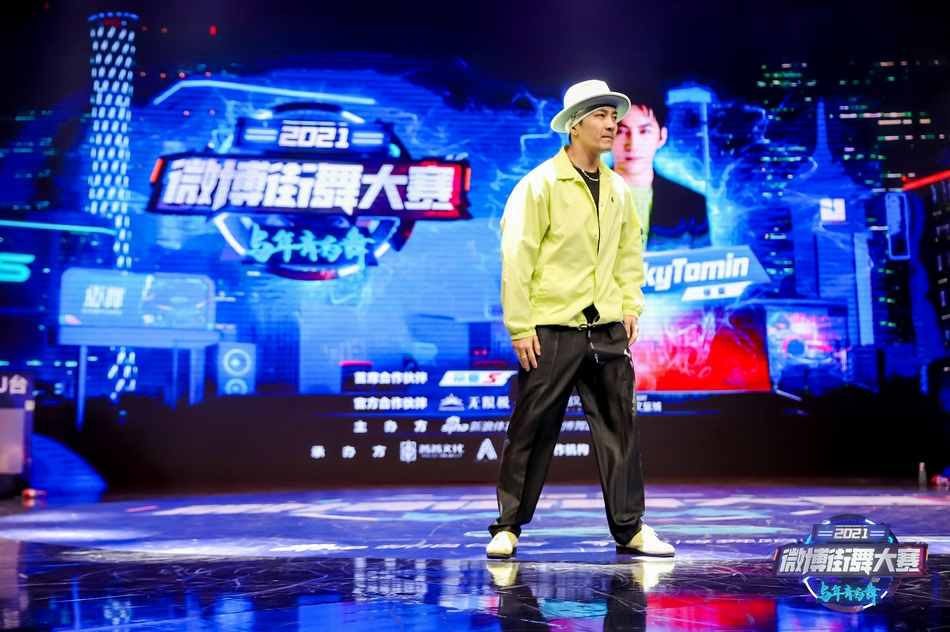 穆童表演裁判秀