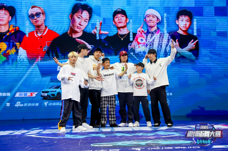 胡浩亮战队合影