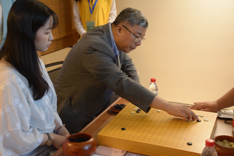 扬州女棋王刘明红图片