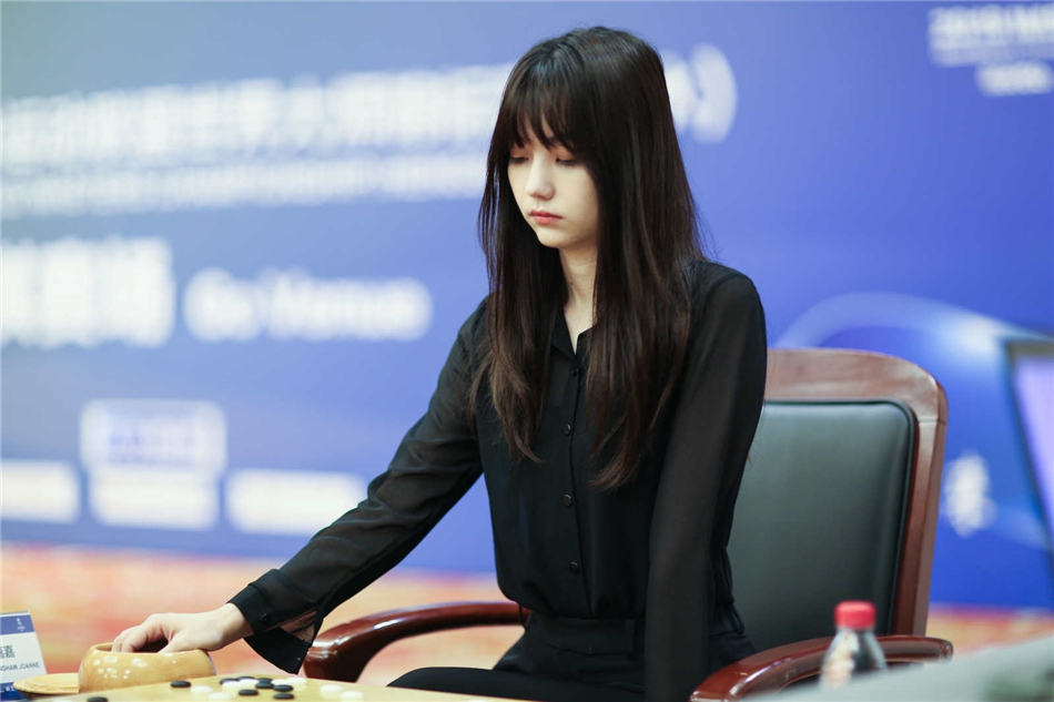 高清-围棋小仙女黑嘉嘉 美貌与智慧集于一身_高清图集_新浪网