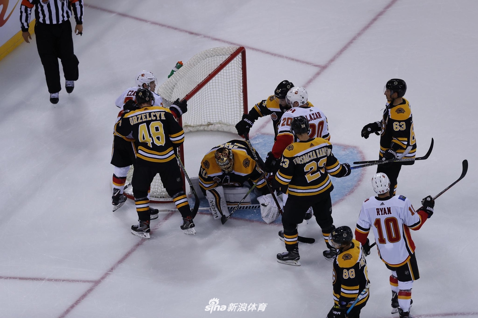 [NHL中国赛]卡尔加里火焰VS波士顿棕熊