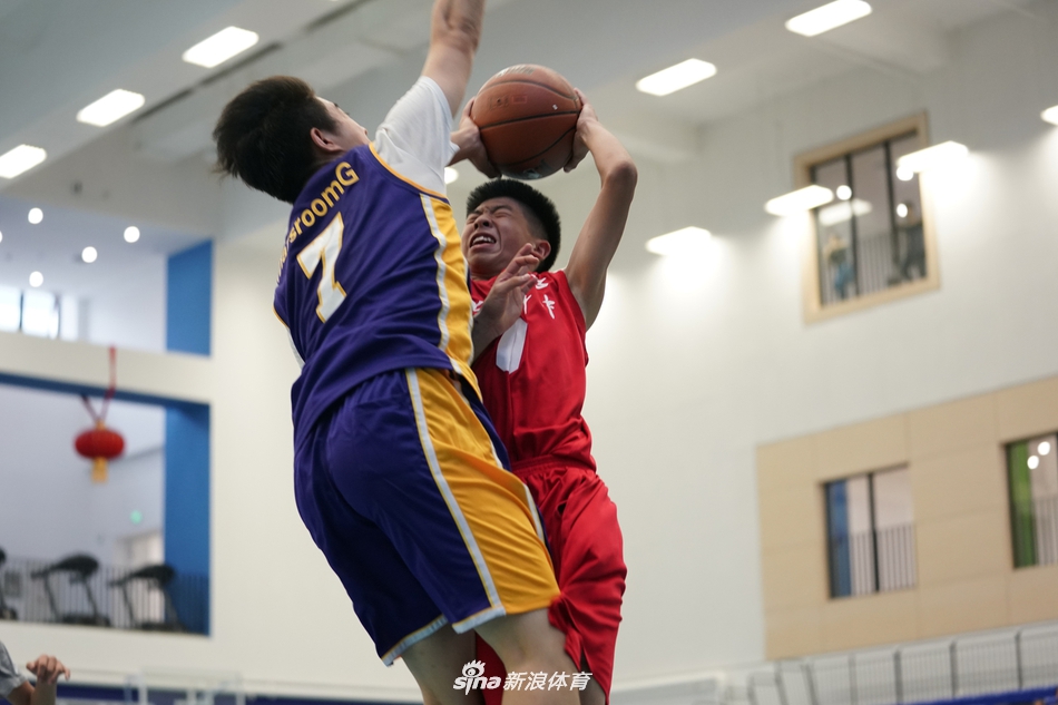 “北大附中・马布里篮球队”正式亮相