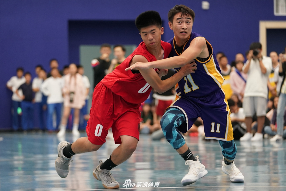 “北大附中・马布里篮球队”正式亮相