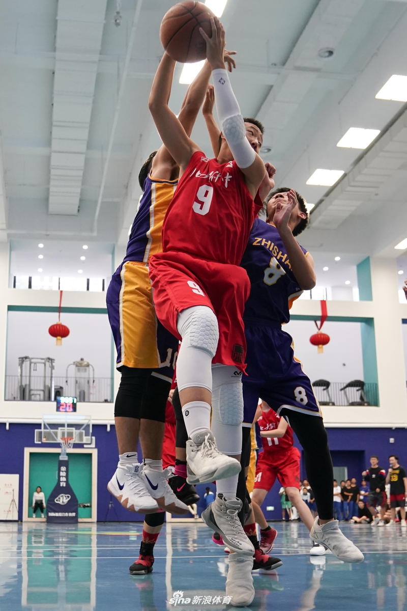 “北大附中・马布里篮球队”正式亮相