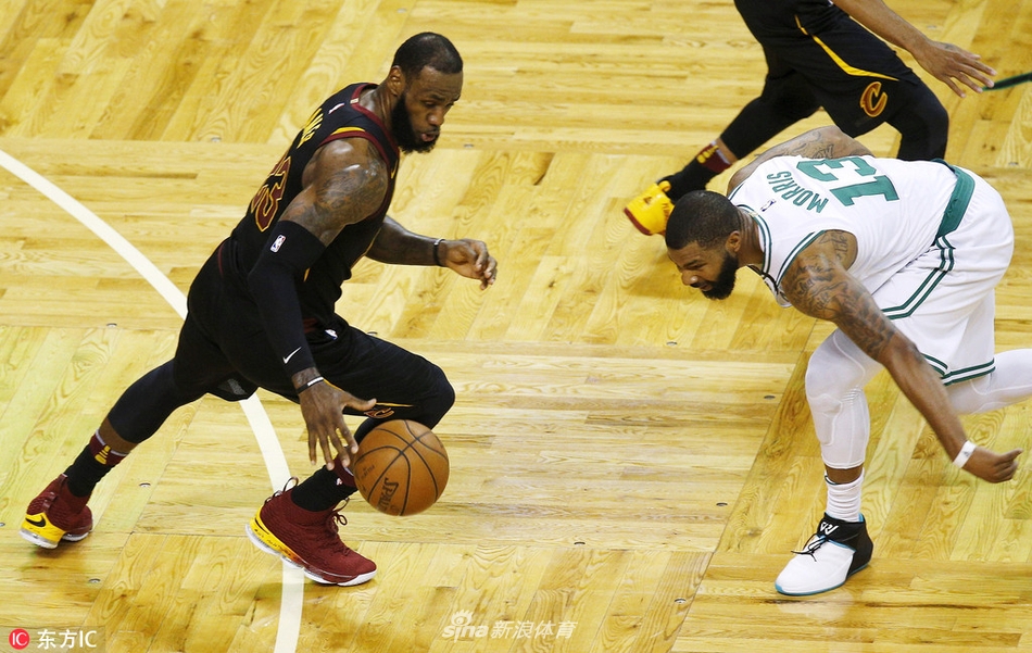 詹皇对位莫里斯