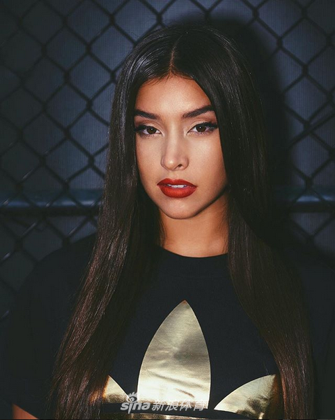 国王老板千金一展异域风情