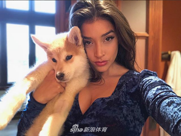 国王老板千金一展异域风情