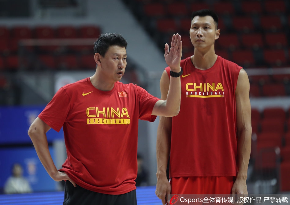 郭少调皮挑战阿联 男篮备战叙利亚