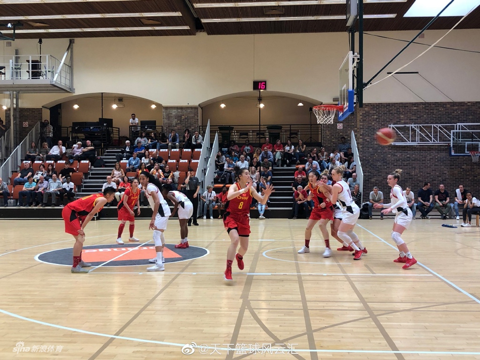 热身赛中国女篮胜加拿大精彩瞬间