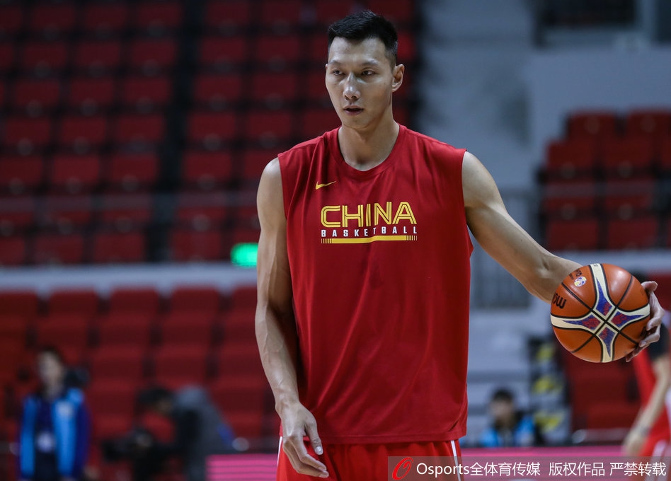 郭少调皮挑战阿联 男篮备战叙利亚