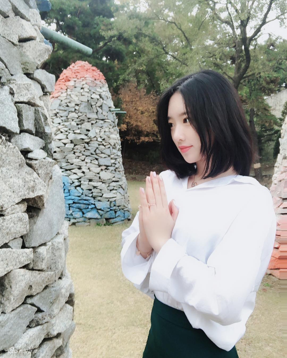 短发清纯少女唤醒你的一整天