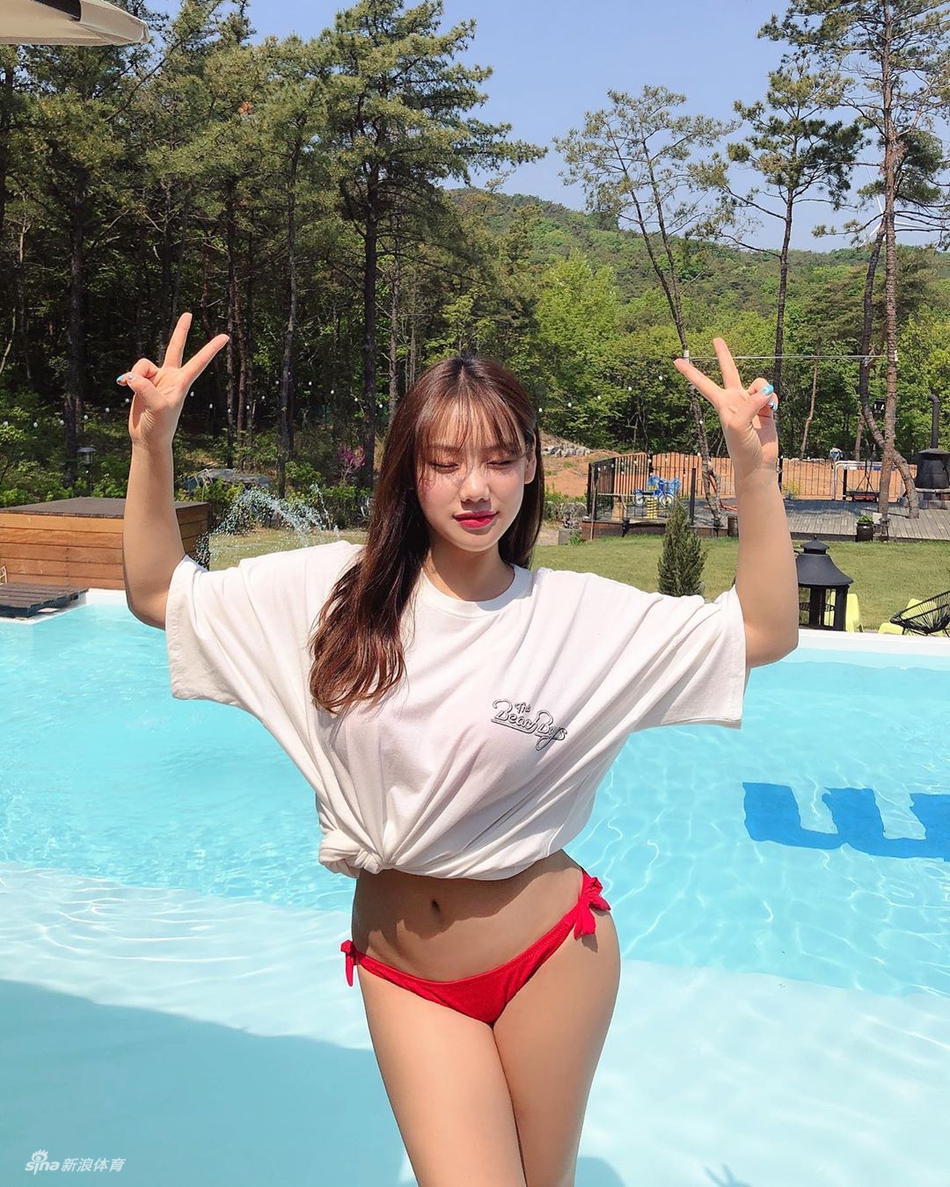 极品气质美女教你如何凹照型