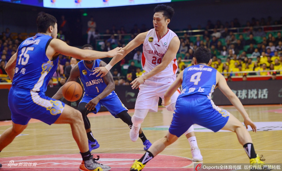 季后赛12进8:山东101-103江苏