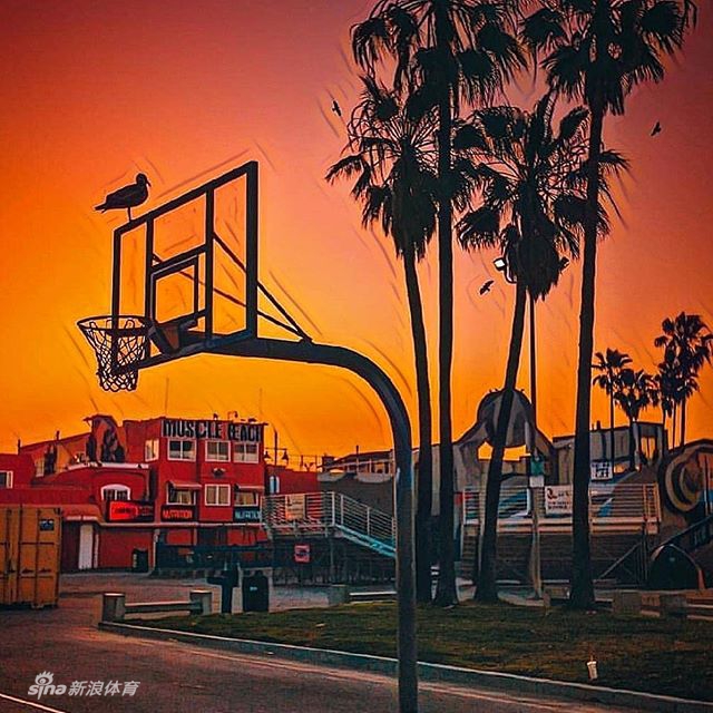 收藏!最适合做壁纸的球场美图