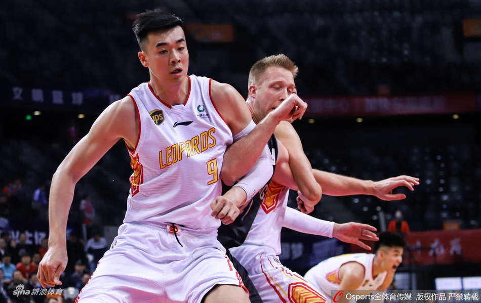 四分之一决赛：深圳96-106北京