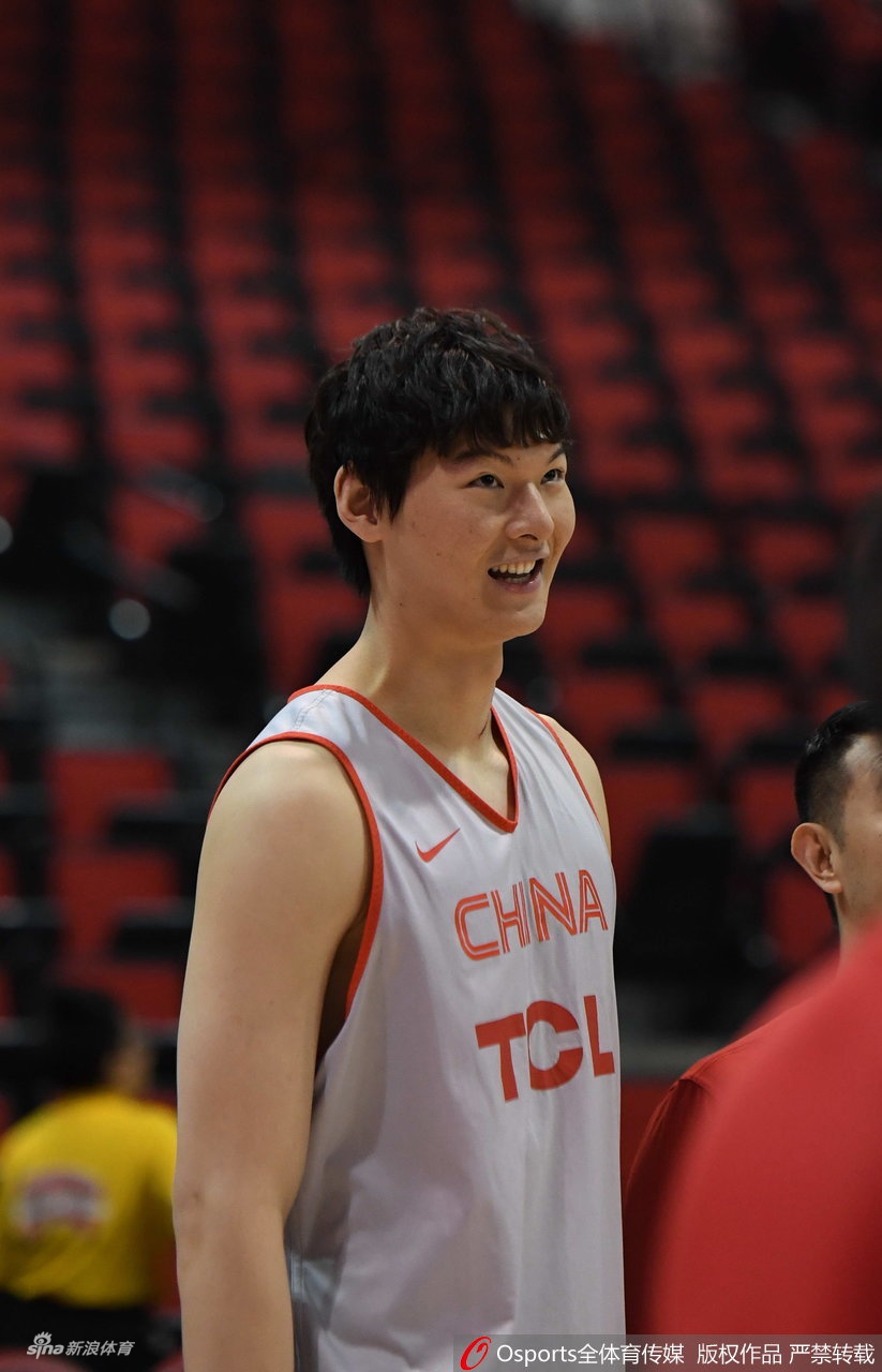 中国男篮夏联公开训练课