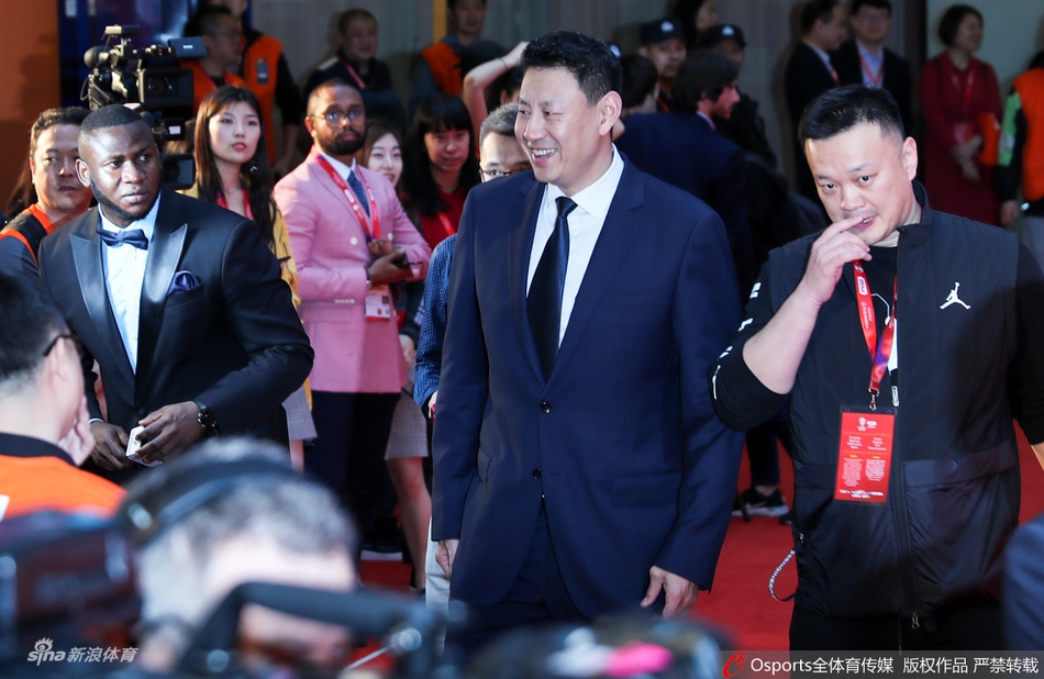 姚明、科比领衔众星红毯秀