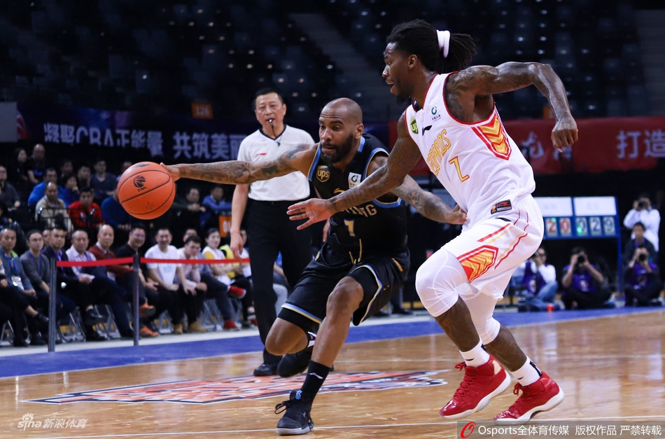 四分之一决赛：深圳96-106北京