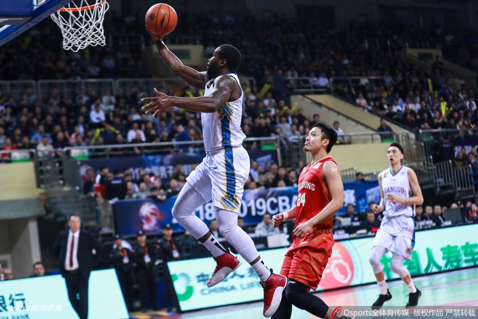 季后赛12进8:江苏113-105山东