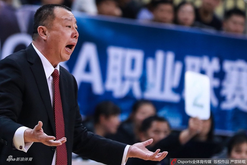 季后赛12进8:江苏113-105山东