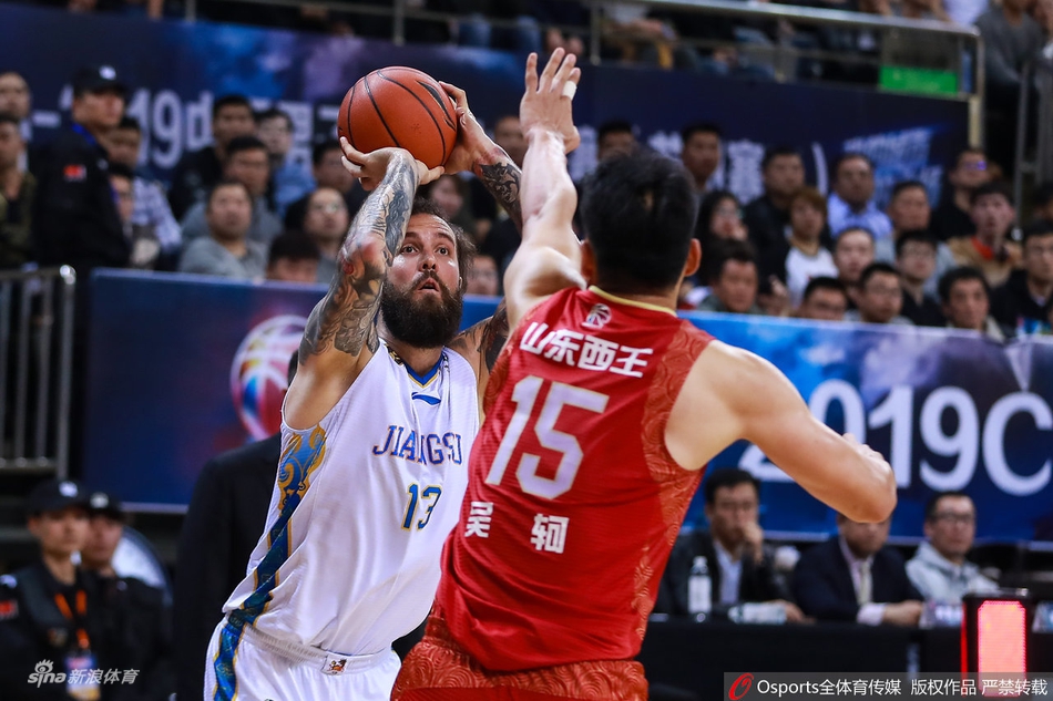 季后赛12进8:江苏113-105山东