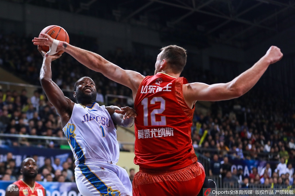 季后赛12进8:江苏113-105山东