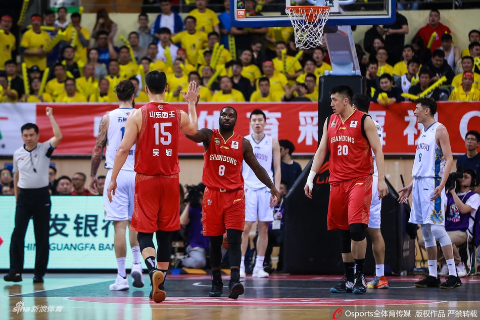 季后赛12进8:江苏113-105山东