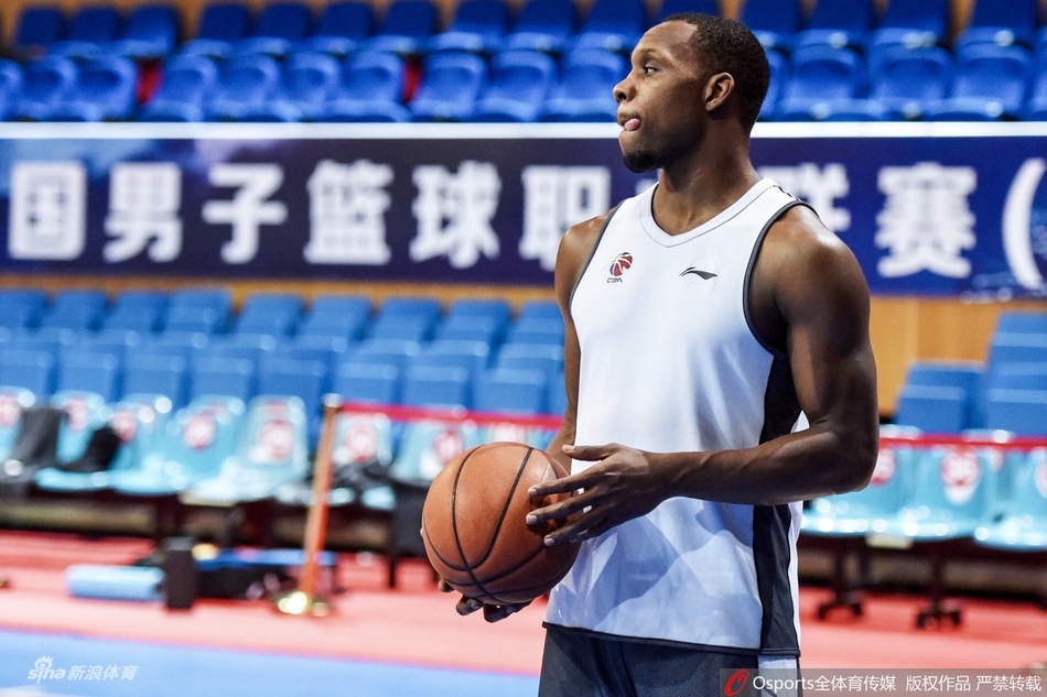 郭少积极备战欲客场终结系列赛