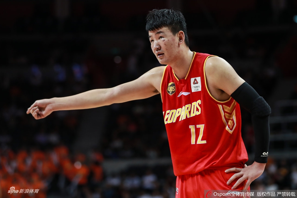 CBA半决赛G2:广东119-112深圳