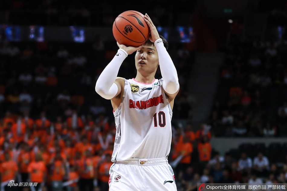 CBA半决赛G2:广东119-112深圳