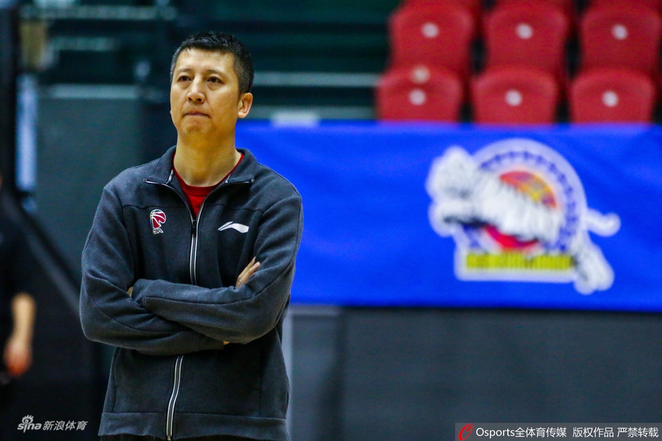 郭士强赛前训练狠抓细节