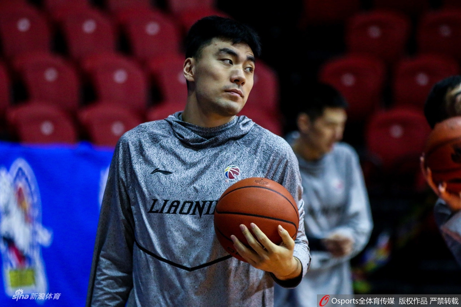 郭士强赛前训练狠抓细节