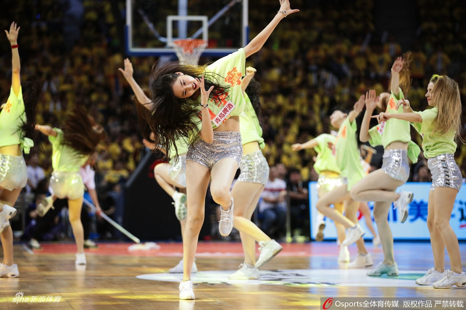 广东啦啦宝贝热舞助威总决赛