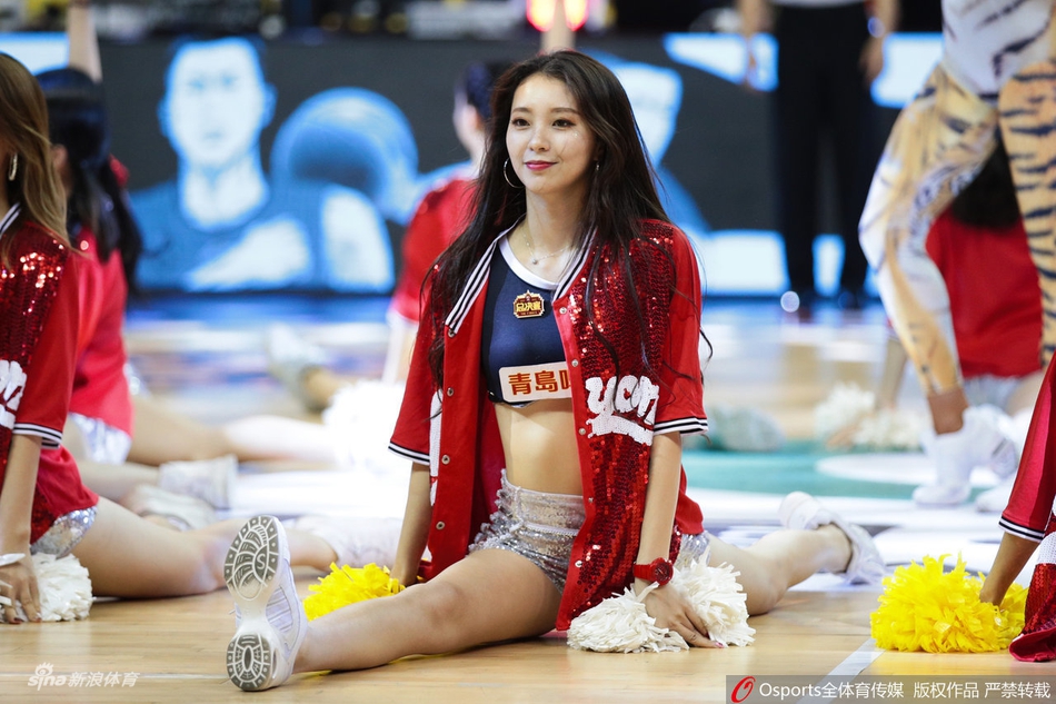 广东啦啦宝贝热舞助威