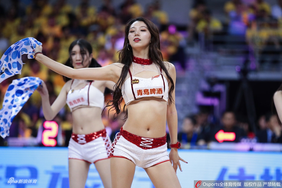 广东啦啦宝贝热舞助威