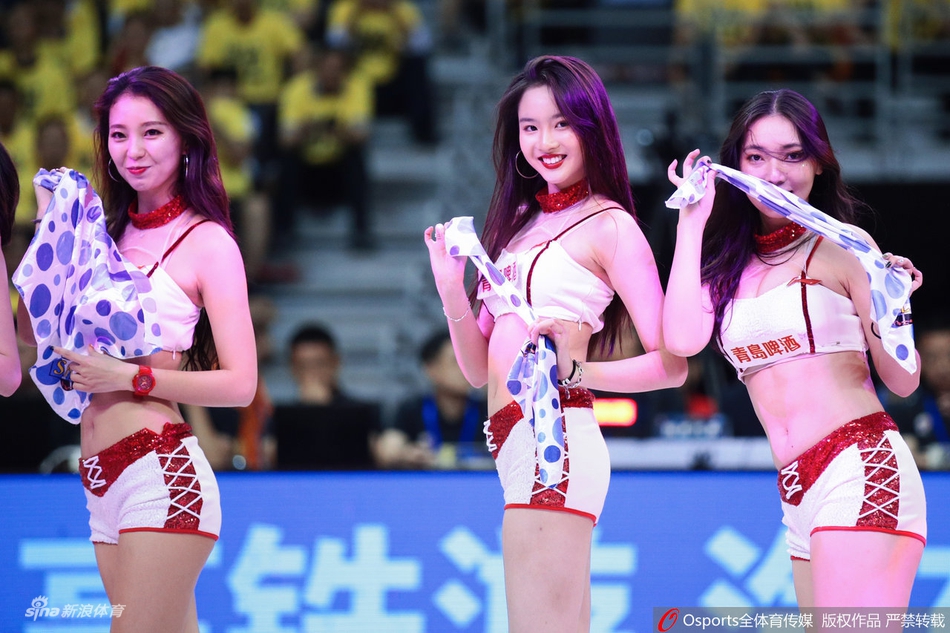 广东啦啦宝贝热舞助威