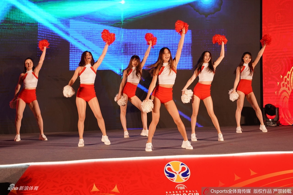 姚明出席篮球世界杯倒计时100天活动