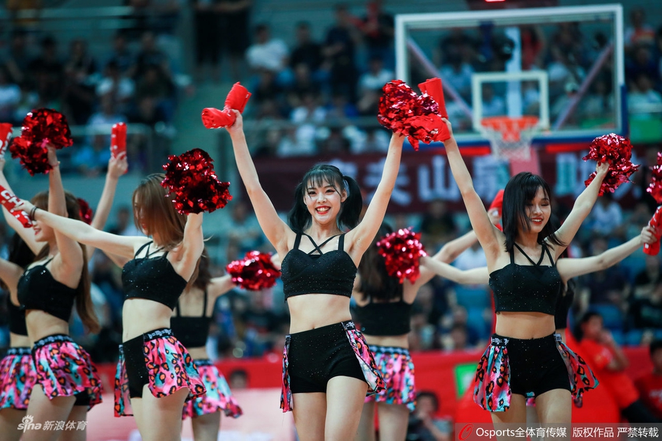 篮球宝贝中国风旗袍热舞