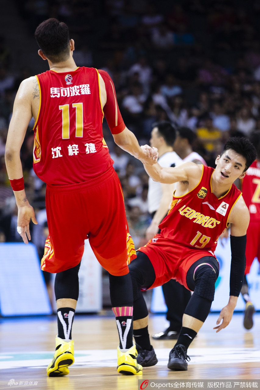 CBA半决赛G2:广东119-112深圳