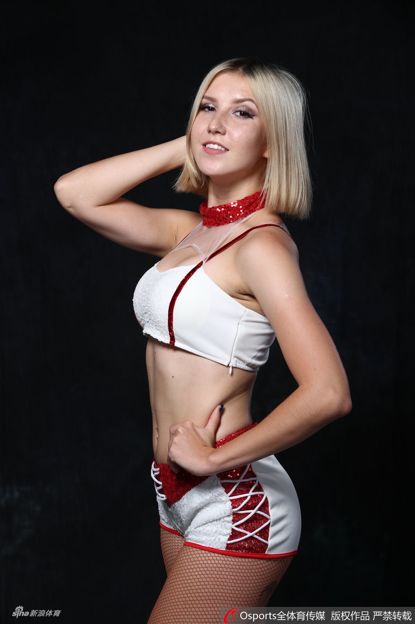 篮球宝贝火辣身材助力广东争冠