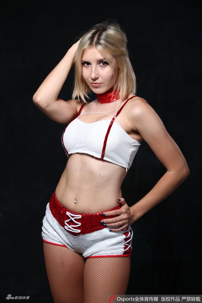 篮球宝贝火辣身材助力广东争冠