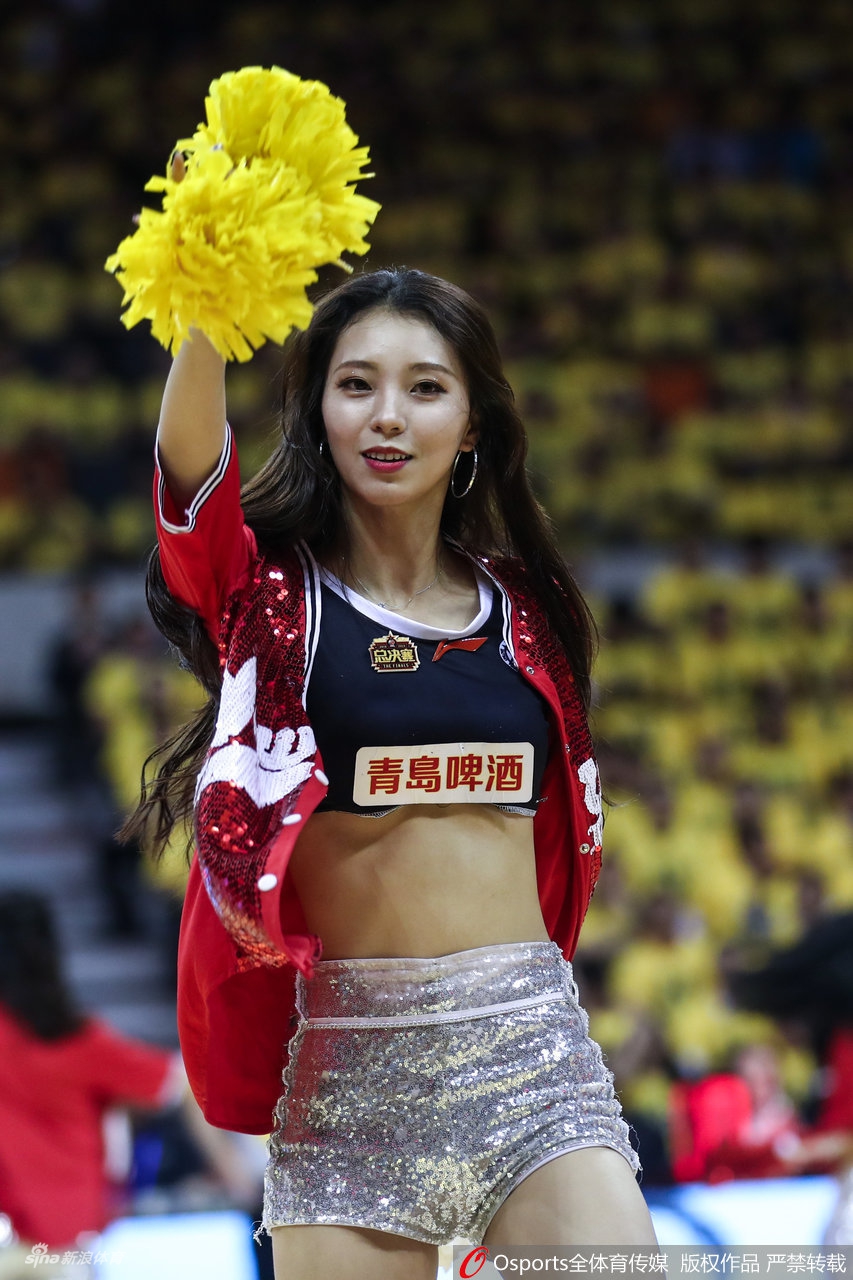 广东啦啦宝贝热舞助威