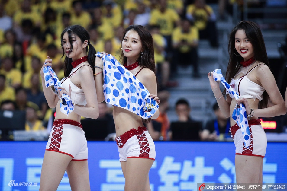 广东啦啦宝贝热舞助威