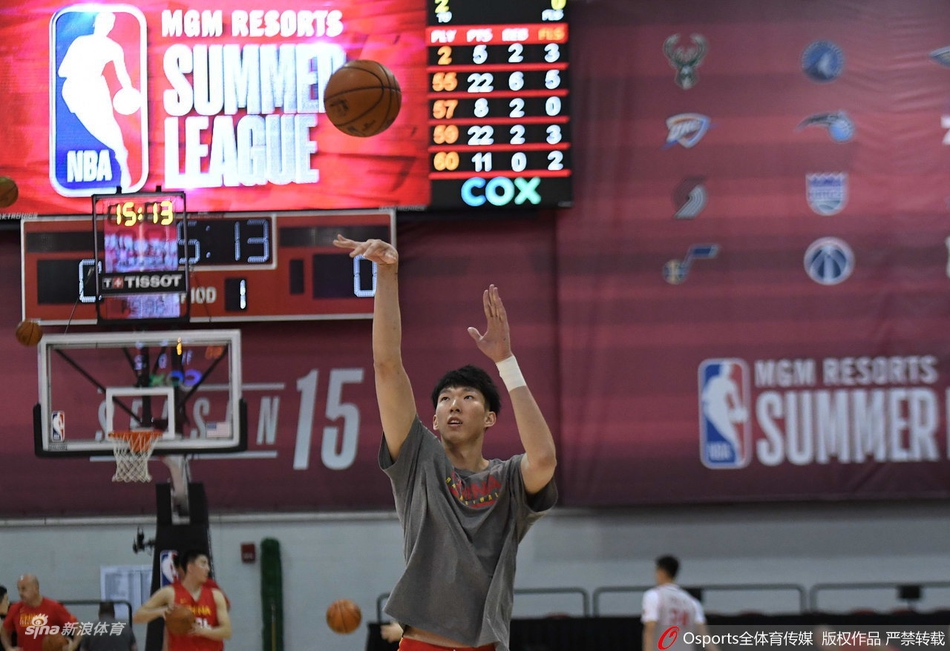 中国男篮夏联公开训练课