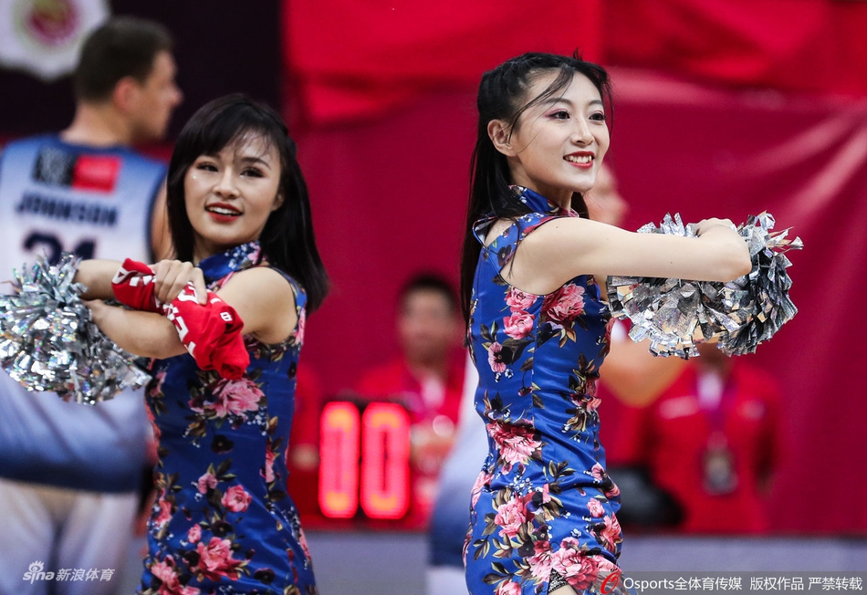 篮球宝贝中国风旗袍热舞