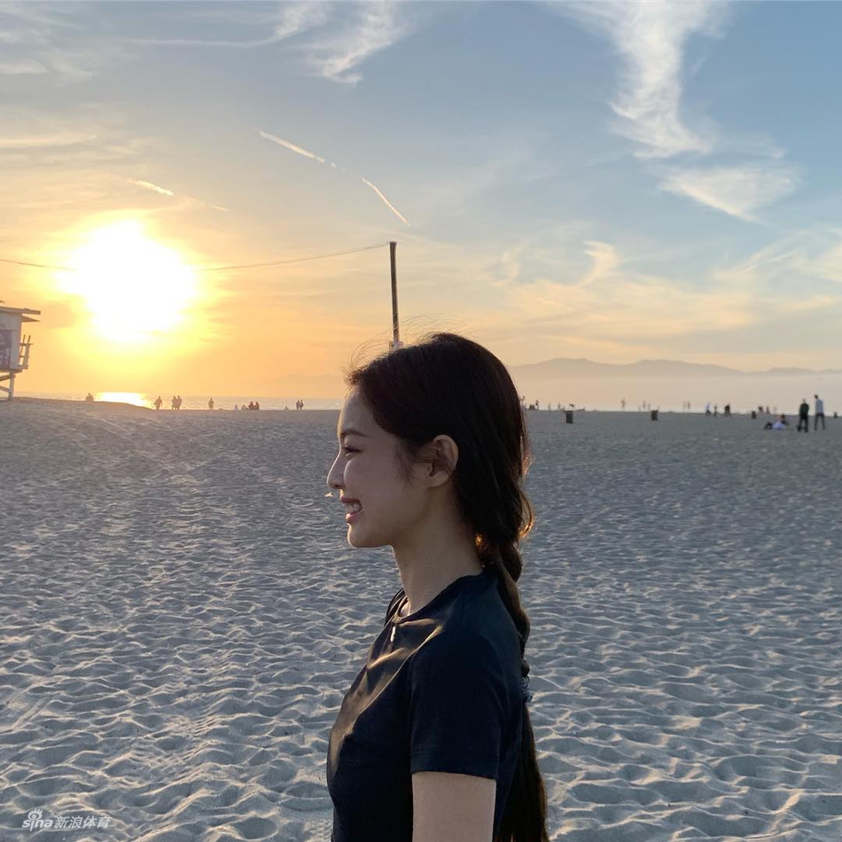 气质小姐姐唤醒你的一整天