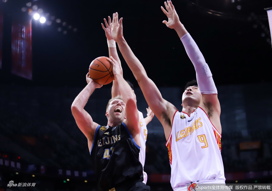 四分之一决赛：深圳96-106北京