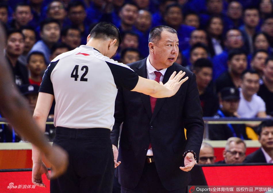 季后赛12进8:山东101-103江苏