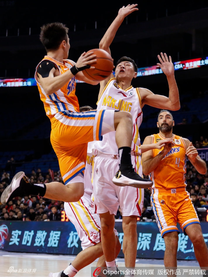 CBA第42轮精彩瞬间