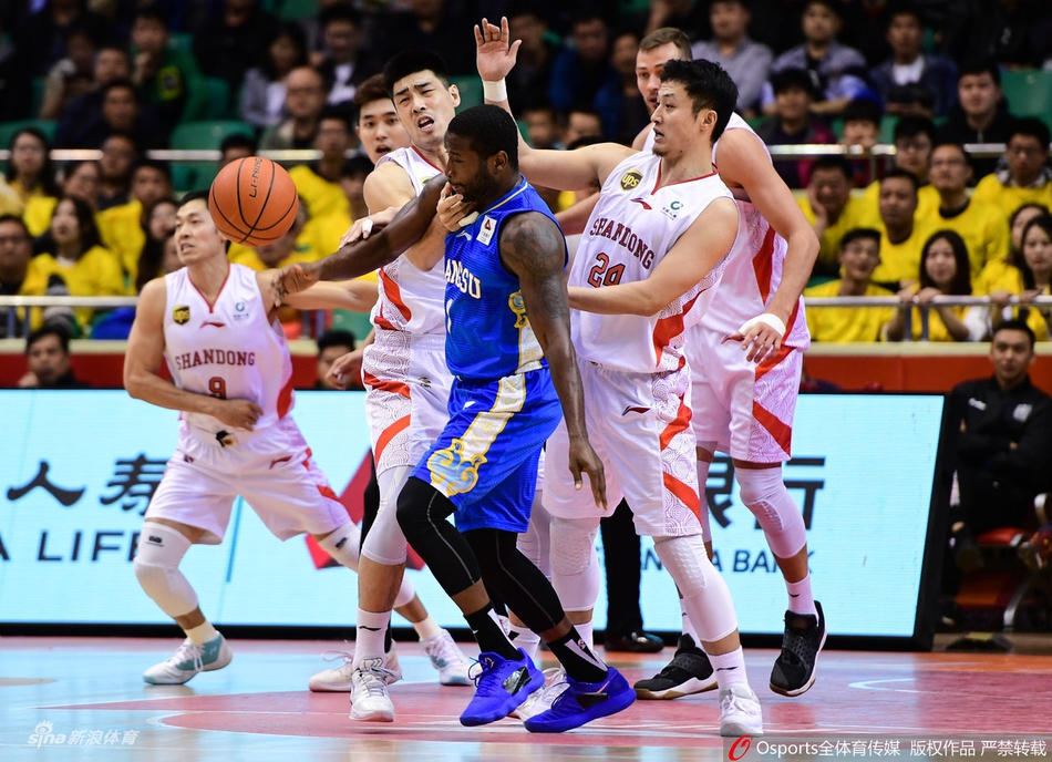 季后赛12进8:山东101-103江苏